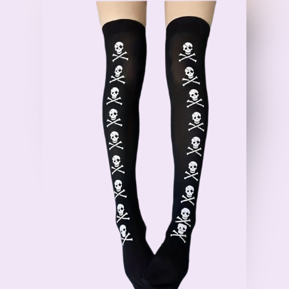 Black Skull Thigh-High Stockings - One Size